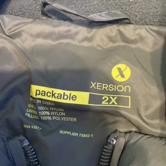 NWT Xersion Hartford Green Vest - Picture 5 of 7